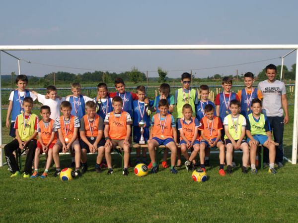 Momčad Bilogorca pobjednici Županijske nogometne lige dječaka uzrasta 11 godina