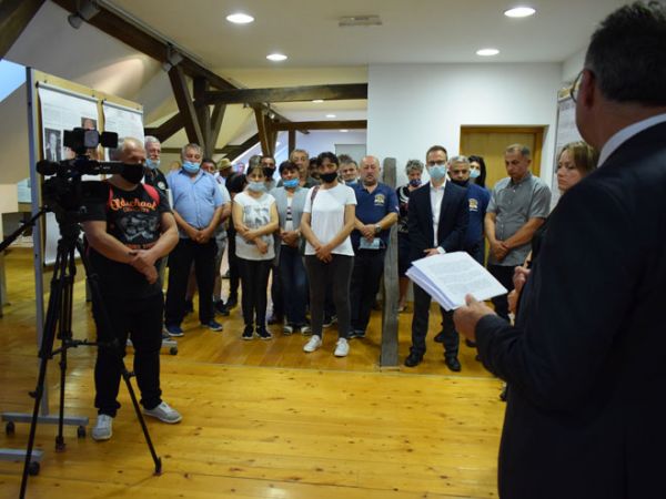 Izložbom i filmom u Grubišnom Polju obilježena 50. obljetnica prvog Svjetskog kongresa Roma