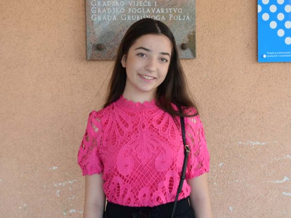 Marija Novalić učenica je generacije - srednjoškolska superodlikašica !
