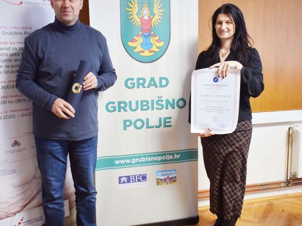 Priznanja Obrtničke komore Romanu Husaku, Mirjani Starčević i Ivanu Husaku