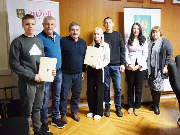 Potpisana dva ugovora za stipendiranje srednjoškolskih učenika deficitarnih zanimanja
