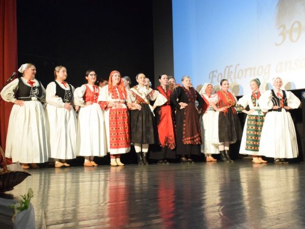 Proslavljen 30. rođendan folklornog ansambla Centra za kulturu i informiranje dr. Franjo Tuđman