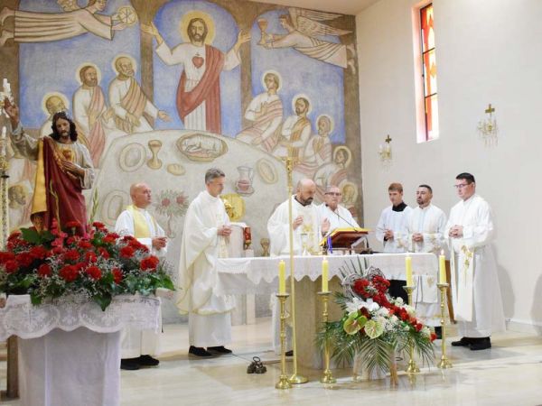 Svetkovina Presvetog Srca Isusova - titulara ivanovoselske župe