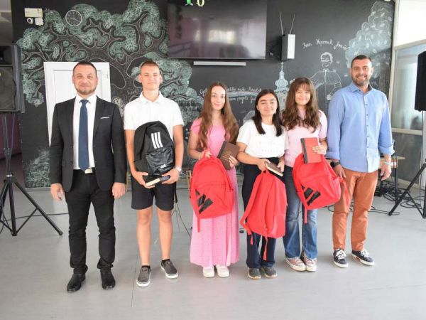 Osmaši Petra Šćurec, Marijana Pajić, Lana Pušić i Leon Svat su superodlikaši !