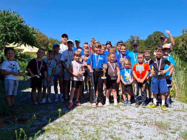 Održano ribičko natjecanje kadeta i juniora, gradonačelnik ih počastio palačinkama Održano ribičko natjecanje kadeta i juniora, gradonačelnik ih počastio palačinkama