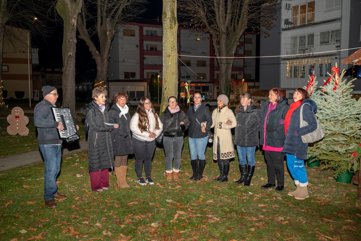 Otvoren Advent u Grubišnom Polju, prvi put u gradskom parku.