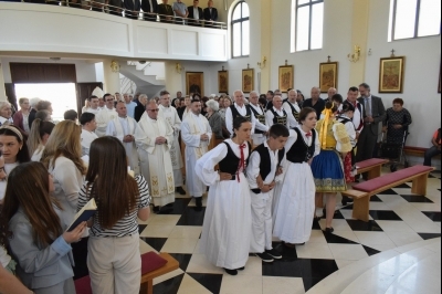 Posveta oltara u crkvi Svih svetih Veliki Zdenci