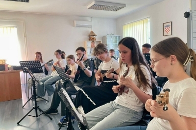Ministrica Obuljen Koržinek u posjetu CIK-u