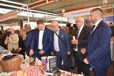 19. Gospodarski sajam sira, meda i vrganja