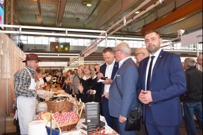 19. Gospodarski sajam sira, meda i vrganja